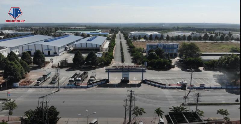 Các doanh nghiệp đầu tư vào KCN được miễn thuế thu nhập doanh nghiệp trong 2 năm đầu